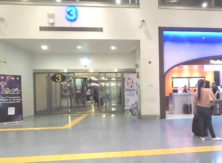 Phuket Airport International EXIT DOOR 3 Phuket International Exit to Meet and Greet area